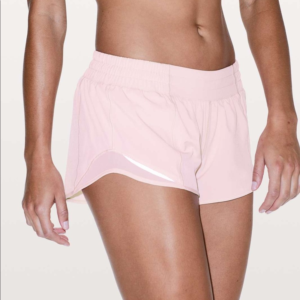 Lululemon Hotty Hot Shorts in Dusty Pink